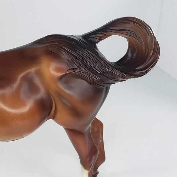 Breyer Horse Susecion Mare Color Crazy Event Bay Variation #1324 - Picture 8 of 11